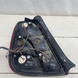PILOTO TRASERO IZQUIERDO KIA CARENS (RS) T8