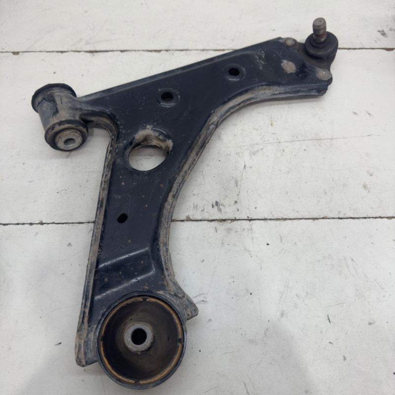 BRAZO SUSPENSION DELANTERO DERECHO OPEL CORSA D A13DTC