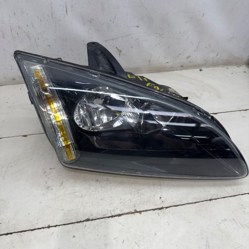 FARO DERECHO FORD FOCUS BERLINA (CAP) G8DA