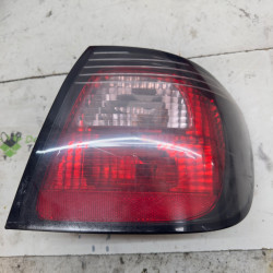 PILOTO TRASERO DERECHO NISSAN PRIMERA BERLINA (P11) QG18DEGQ1889020137