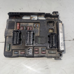 CAJA RELES / FUSIBLES CITROEN C5 BERLINA D-RHZ