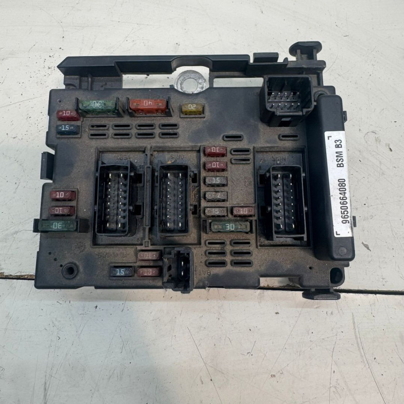 CAJA RELES / FUSIBLES CITROEN BERLINGO