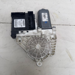 MOTOR ELEVALUNAS TRASERO IZQUIERDO VOLKSWAGEN PASSAT BERLINA (3B3) AZX