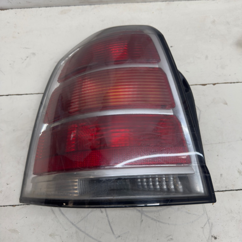 PILOTO TRASERO IZQUIERDO OPEL ZAFIRA B Z19DT24451841