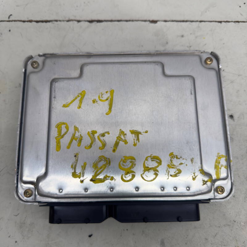 CENTRALITA MOTOR UCE VOLKSWAGEN PASSAT VARIANT (3B6) AVF