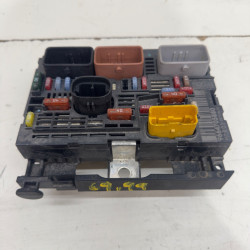 CAJA RELES / FUSIBLES CITROEN C4 BERLINA 9HYDV6TED4TIPO 9HY