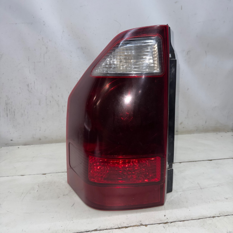 PILOTO TRASERO IZQUIERDO MITSUBISHI MONTERO (V60/V70) 4M4108-214-1979