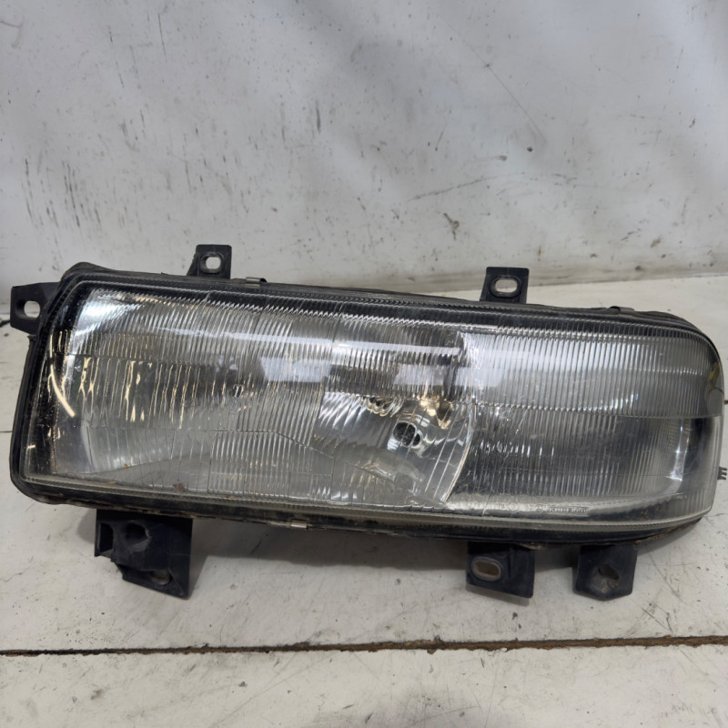 FARO IZQUIERDO RENAULT MASTER S8U7700352103