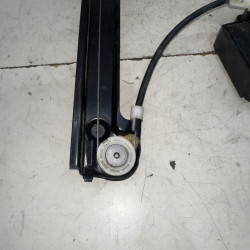 ELEVALUNAS TRASERO DERECHO VOLKSWAGEN POLO III (6N1) 0130822532