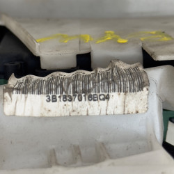 CERRADURA PUERTA DELANTERA DERECHA VOLKSWAGEN POLO IV (9N1) AZQ