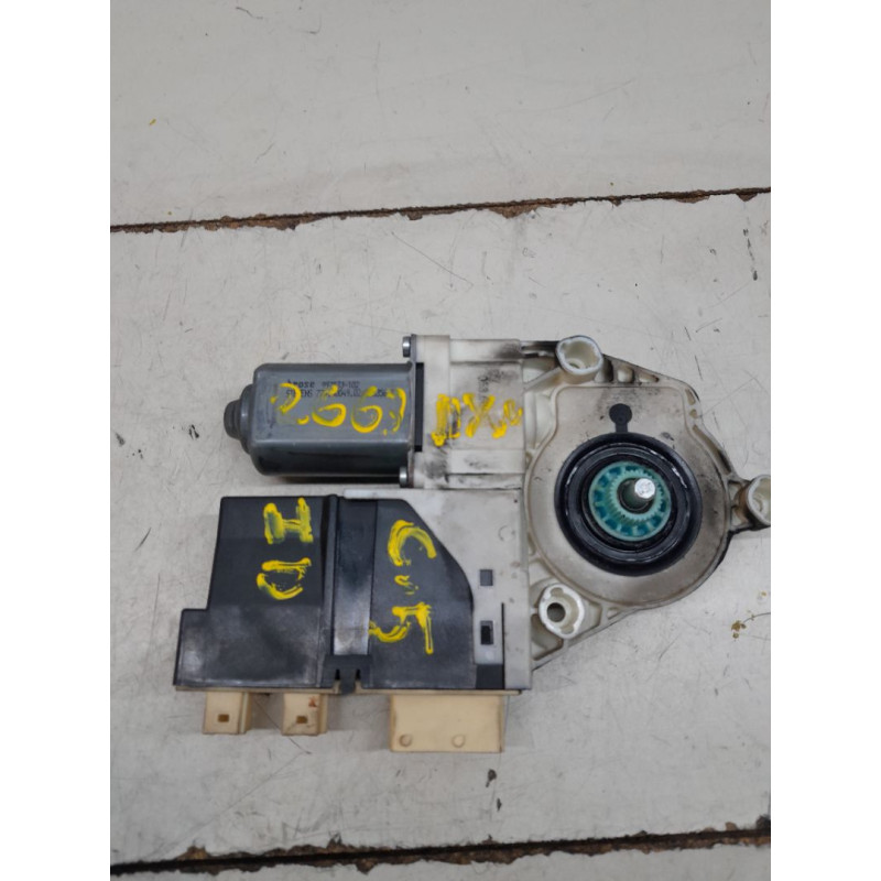 MOTOR ELEVALUNAS DELANTERO IZQUIERDO CITROEN C5 BERLINA TIPO RHR503620090100