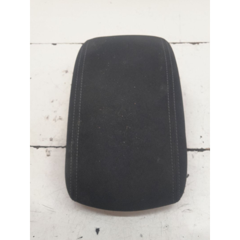 APOYABRAZOS CENTRAL PEUGEOT 308 AH011799672XZD
