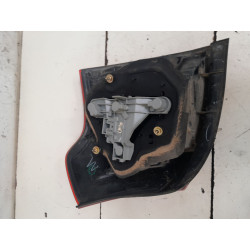 PILOTO TRASERO DERECHO TOYOTA COROLLA (E12) 3ZZFE8156002300