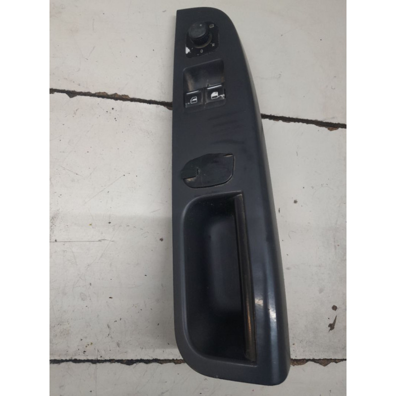 MANDO ELEVALUNAS DELANTERO IZQUIERDO VOLKSWAGEN GOLF V (1K1)(10.2003) BLG1K3868049