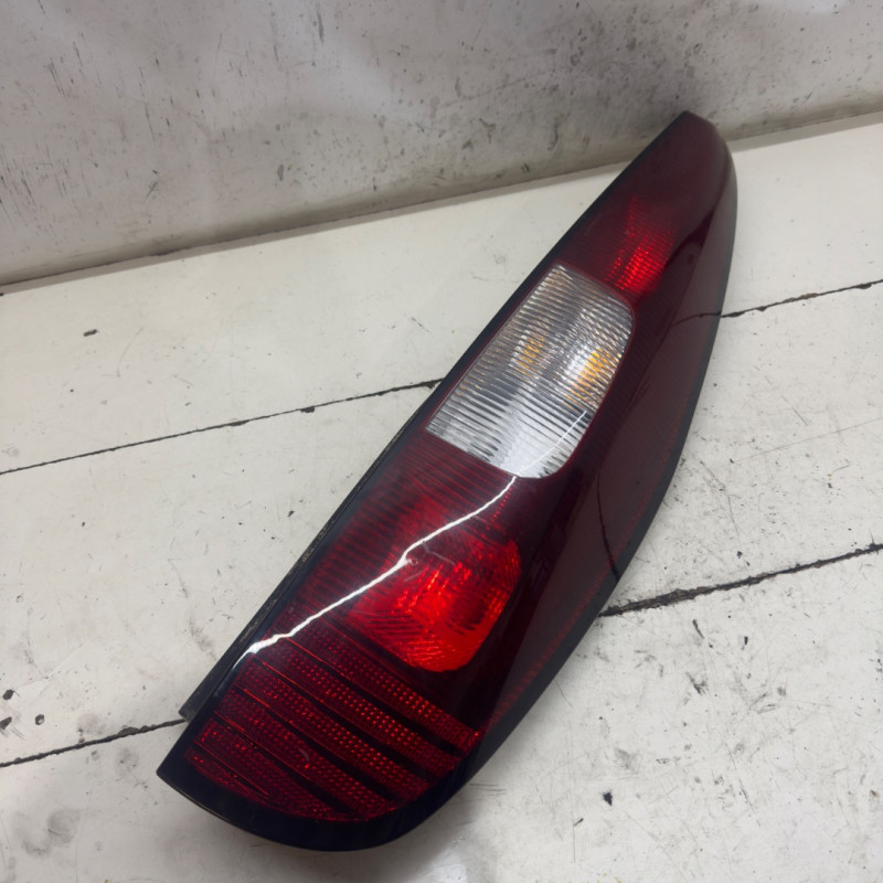 PILOTO TRASERO DERECHO MITSUBISHI COLT CZ3 BERL. 5 (Z30A) OM639D 6399398330A405