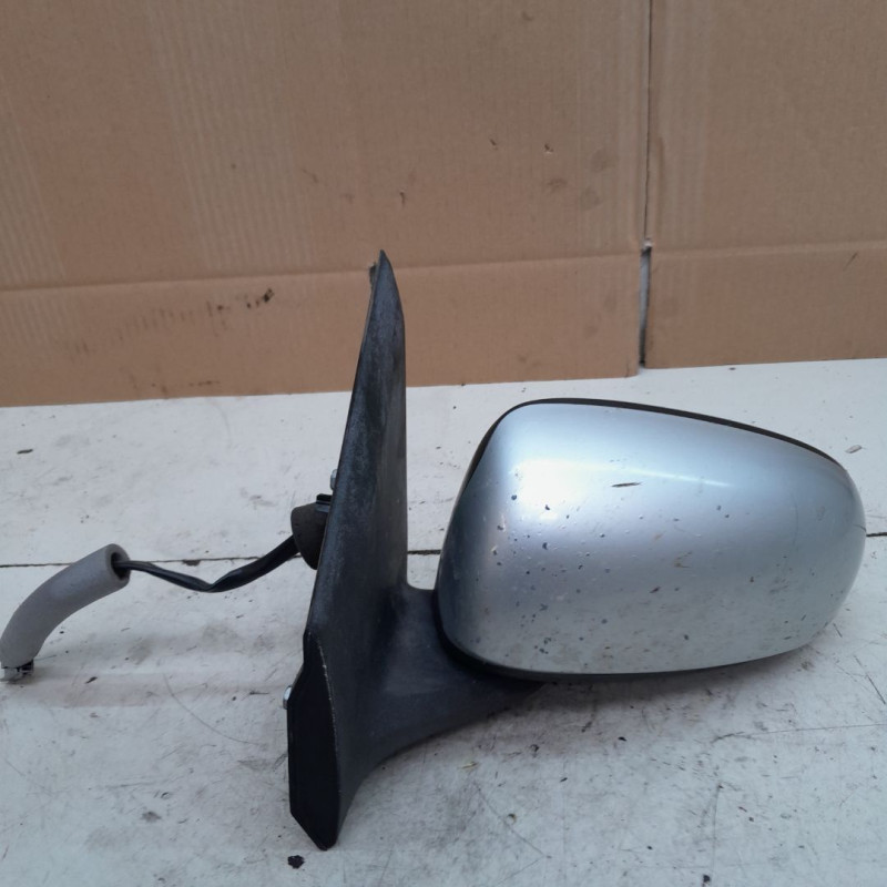 RETROVISOR IZQUIERDO NISSAN ALMERA TINO (V10M) YD22DDTTIPO YD22015541