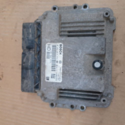 CENTRALITA MOTOR UCE OPEL ZAFIRA B Z19DTSIN DOCUMENTACION0281014452
