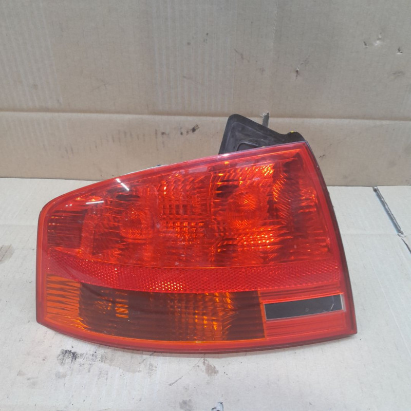 PILOTO TRASERO IZQUIERDO AUDI A4 BERLINA (8E) BFB965083