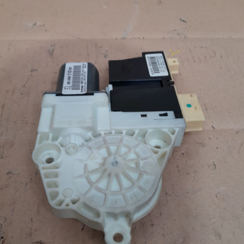 MOTOR ELEVALUNAS DELANTERO DERECHO PEUGEOT 307 (S1)(04.2001) 9HYDV6TED4TIPO: 9HY9649911080