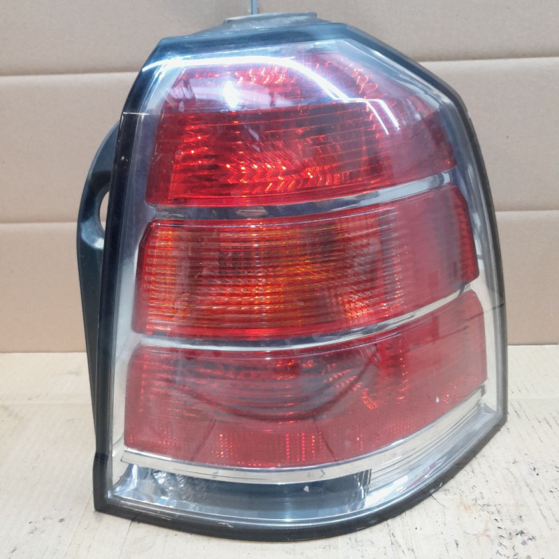 PILOTO TRASERO DERECHO OPEL ZAFIRA B Z19DT