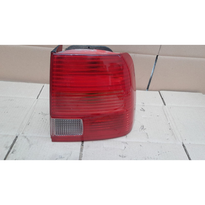 PILOTO TRASERO DERECHO VOLKSWAGEN PASSAT BERLINA (3A2) AHU3B9945096G
