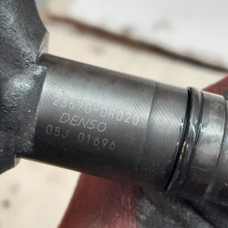 INYECTOR TOYOTA COROLLA VERSO (R1) 2ADFTV2AD-FTV236700R020