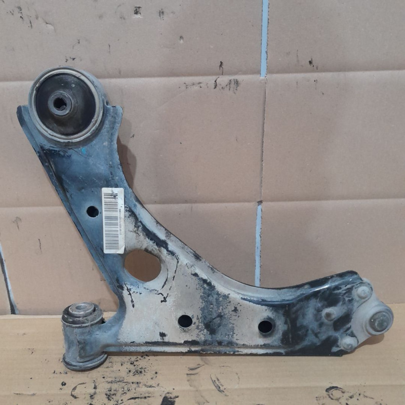 BRAZO SUSPENSION DELANTERO DERECHO OPEL CORSA C Y17DTL