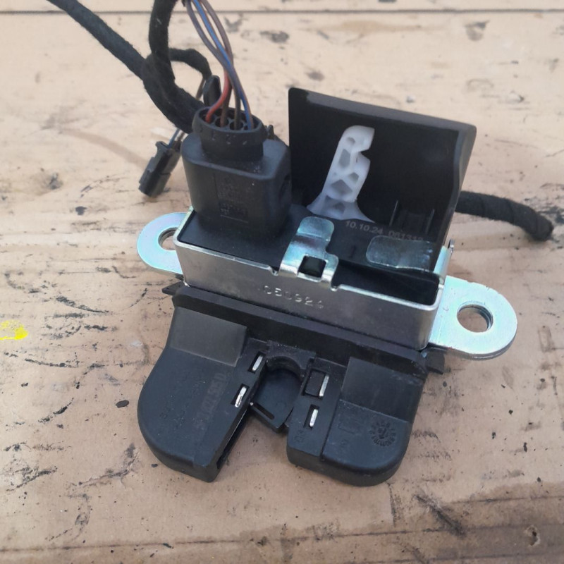 CERRADURA MALETERO / PORTON SEAT LEON (5F1) CYV5F3827505