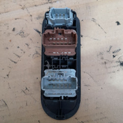 MANDO ELEVALUNAS DELANTERO IZQUIERDO RENAULT SCENIC II (JM) K4M761K4M D8025330