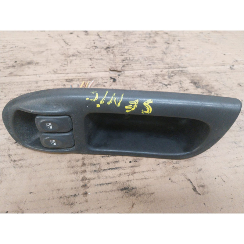 MANDO ELEVALUNAS DELANTERO IZQUIERDO RENAULT SCENIC I (JA...) F9Q732F9Q K7