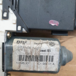 MOTOR ELEVALUNAS DELANTERO IZQUIERDO VOLKSWAGEN GOLF IV BERLINA (1J1)(10.1997) AHF1C1959801
