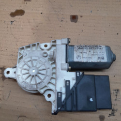 MOTOR ELEVALUNAS TRASERO DERECHO VOLKSWAGEN PASSAT BERLINA (3B3) AVF993425100