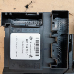 MOTOR ELEVALUNAS DELANTERO DERECHO VOLKSWAGEN GOLF PLUS V (5M1) BKC1K0959792C