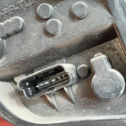PILOTO TRASERO DERECHO RENAULT CLIO III K9K768K9K M789035086