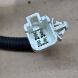 PILOTO TRASERO DERECHO INTERIOR TOYOTA LEXUS IS 200 (DS2/IS2) NO HAY DOC