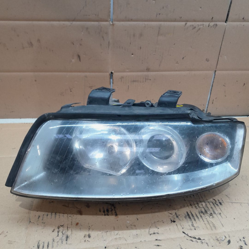 FARO DERECHO AUDI A4 BERLINA (8E) AVF