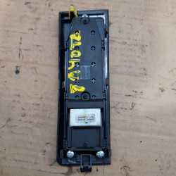 MANDO ELEVALUNAS DELANTERO IZQUIERDO TOYOTA COROLLA VERSO (R1) 1CDFTV848200F03000