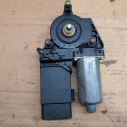 MOTOR ELEVALUNAS DELANTERO IZQUIERDO VOLKSWAGEN PASSAT BERLINA (3B2) AFN0130821695