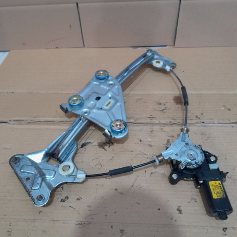ELEVALUNAS DELANTERO DERECHO HYUNDAI COUPE (GK) G6BAGG 6BA824602C000
