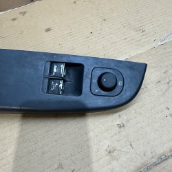 MANDO ELEVALUNAS DELANTERO IZQUIERDO VOLKSWAGEN GOLF V (1K1)(10.2003) BKC1K3868049B