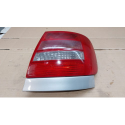 PILOTO TRASERO DERECHO AUDI A4 BERLINA (B5) AJM