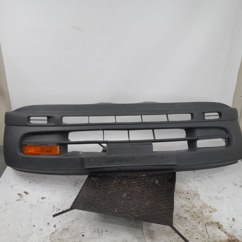 PARAGOLPES DELANTERO NISSAN SERENA (C23M) LD23LD23 A