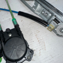 ELEVALUNAS DELANTERO IZQUIERDO RENAULT MEGANE II BERLINA 3P F9Q800F9Q B8128000471