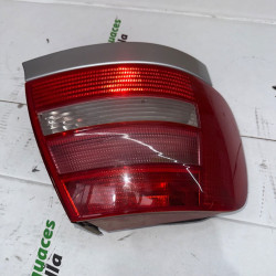 PILOTO TRASERO IZQUIERDO AUDI A4 BERLINA (B5) AJM289921