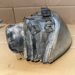 FARO DERECHO VOLKSWAGEN PASSAT BERLINA (3B3) AVF3B7941016M