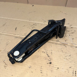 GATO FORD FOCUS BERLINA (CAK) F9DA98AB17080CB
