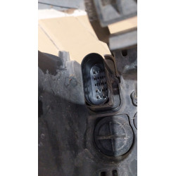 FARO DERECHO FORD FOCUS SPORTBREAK (CB4) G8DD8M51-13W029-AF