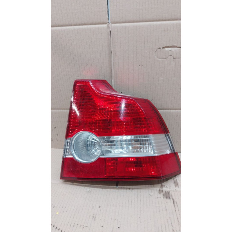 PILOTO TRASERO DERECHO VOLVO S40 BERLINA D4204T/D