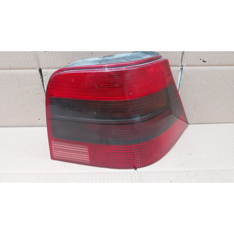 PILOTO TRASERO DERECHO VOLKSWAGEN GOLF IV BERLINA (1J1)(10.1997) ASZ1 J6 945 257