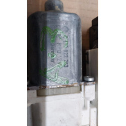 MOTOR ELEVALUNAS DELANTERO DERECHO AUDI A3 (8P1) CAYC0130622263